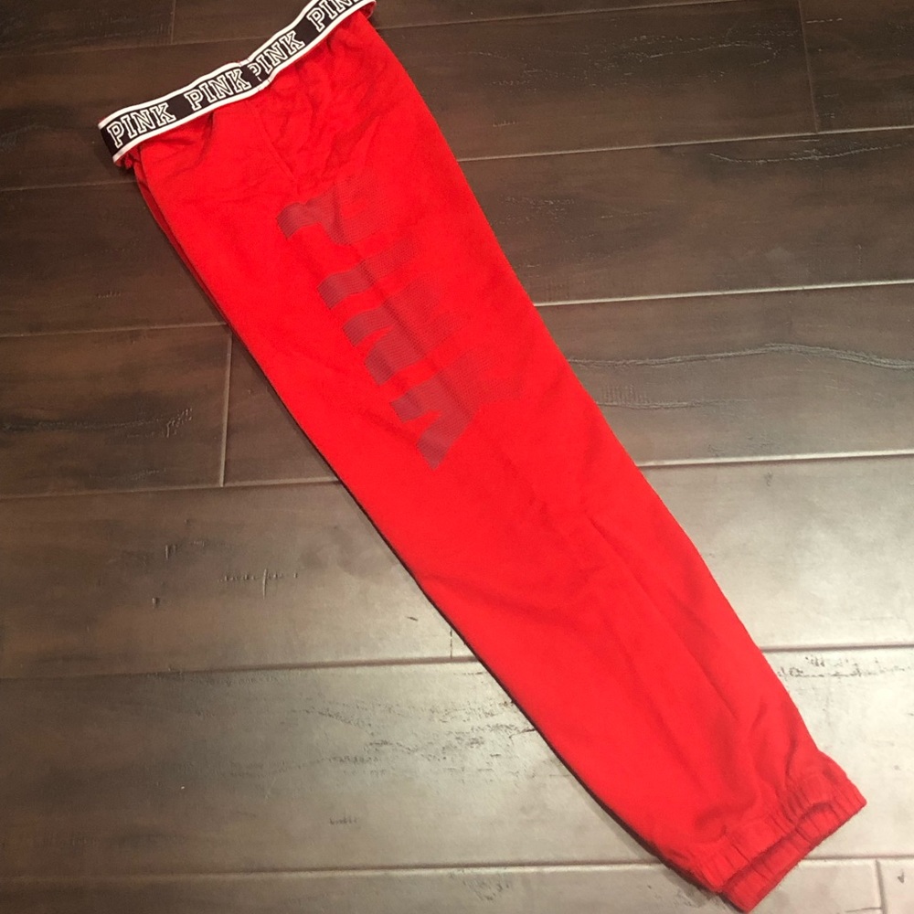 Victoria’s Secret PINK SweatPants RED size XS